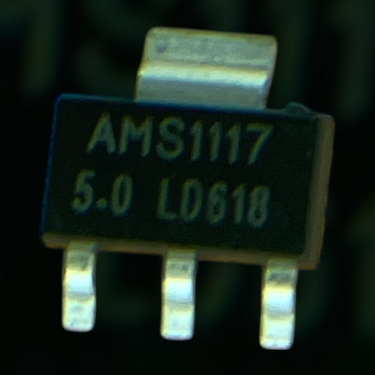 AMS1117-5.0 est un régulateur de tension fixe 5.0V fixe